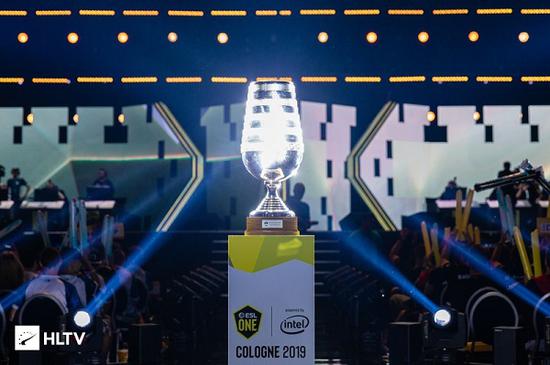 首届钱潮杯国际青少年足球邀请赛完美收官